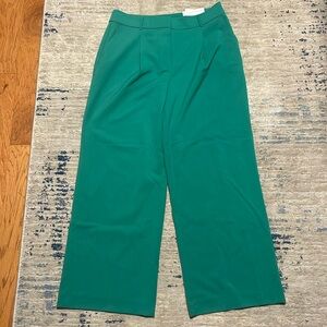 NWT ‘Emerald glow’ Peyton trouser pants. Size 12.